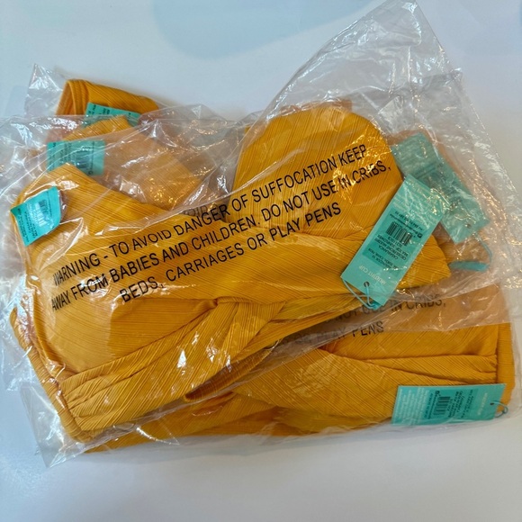 Sea Level Australia Cross Front MULTIFIT Cup Bikini Top Swimsuit Orange NWT - Picture 16 of 16